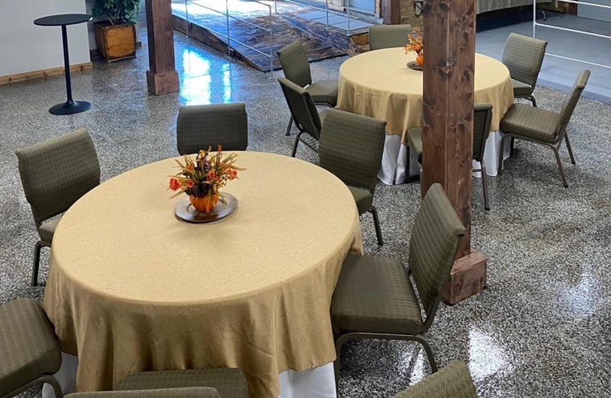 The Gray Pearl autumn table settings