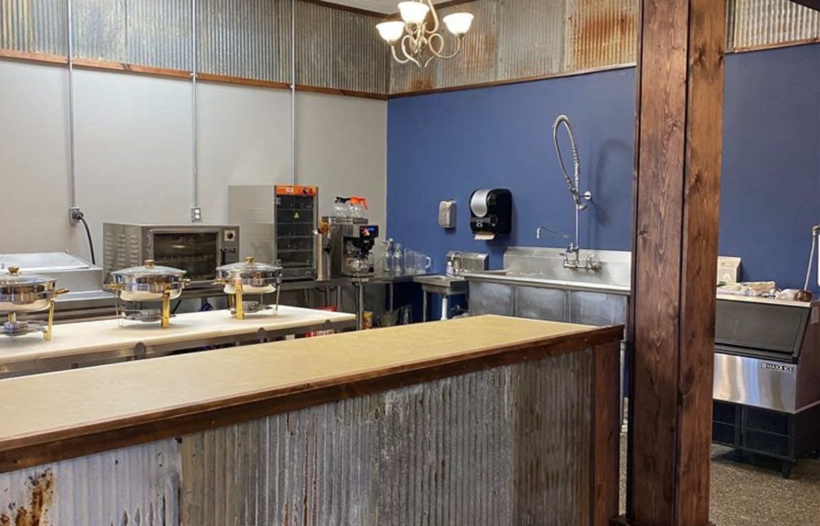 the_gray_pearl_commissary_3