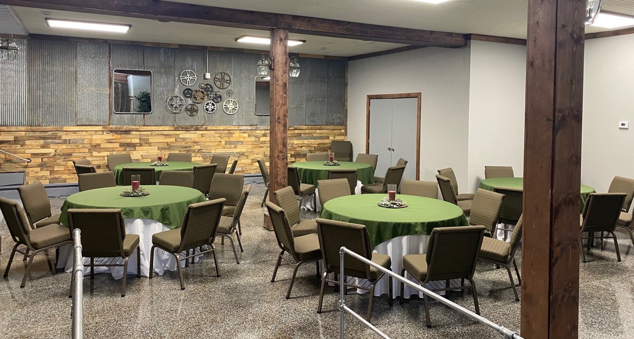 the_gray_pearl_green_tables2