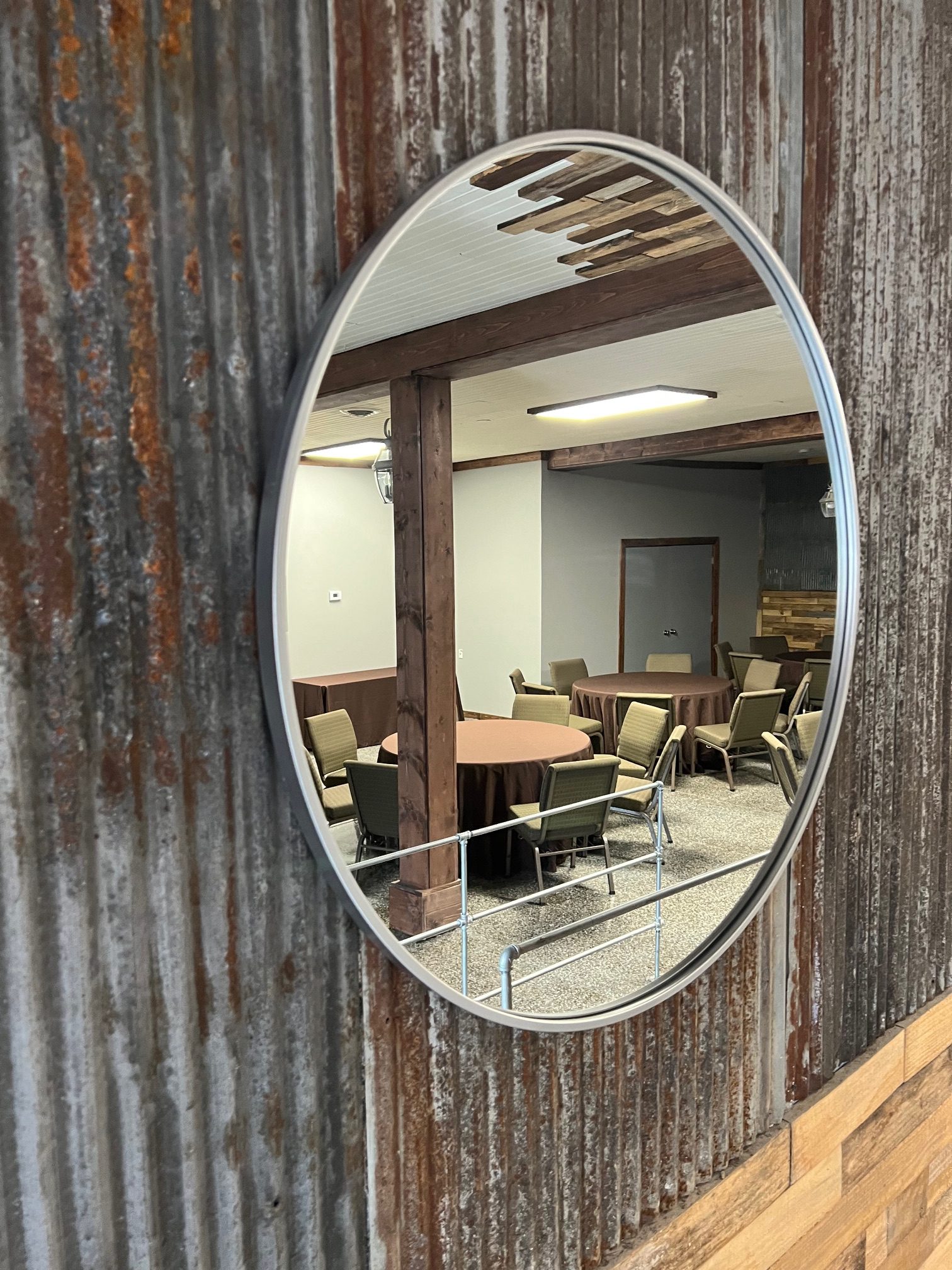 The Gray Pearl mirror reflection